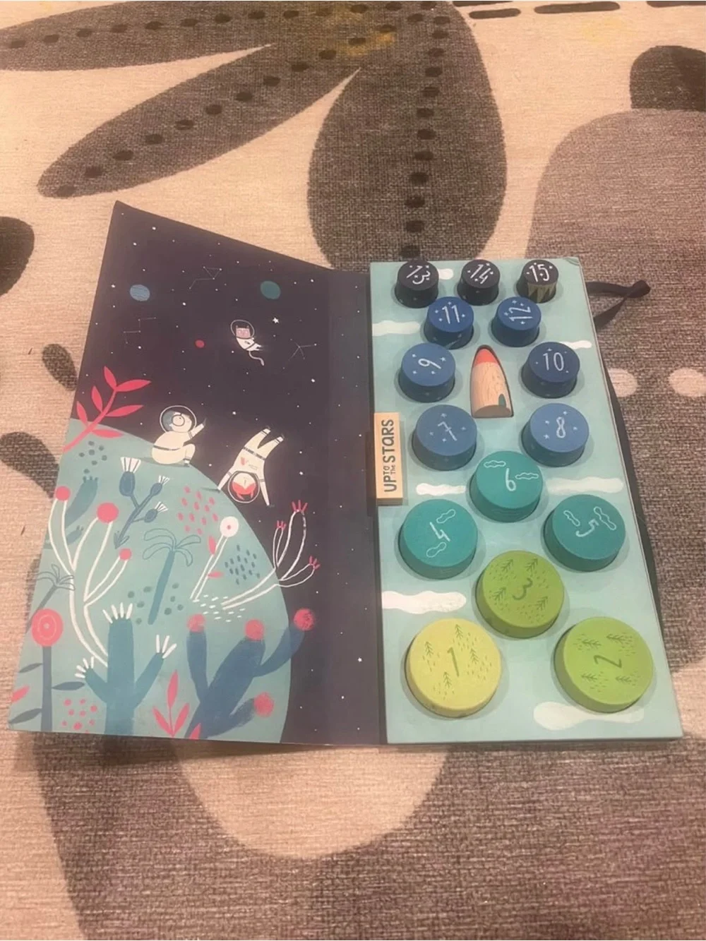 Londji Up to the Stars Stacking Game - Blue & Green